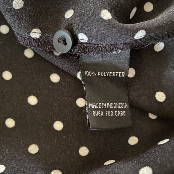 A. Byer Blouse Size Medium Black Polka Dots Roll Tab Sleeves Sheer Lightweight - Picture 9 of 11